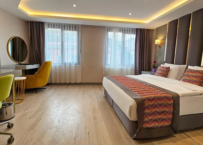 Otel The Kuelsuemz 3*